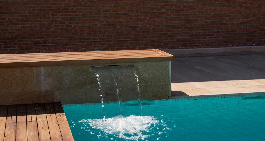 Apartaments Suites Sant Jordi Montbrió del Camp Buitenkant foto
