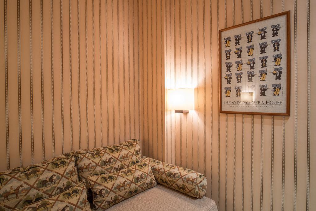 Apartaments Suites Sant Jordi Montbrió del Camp Buitenkant foto