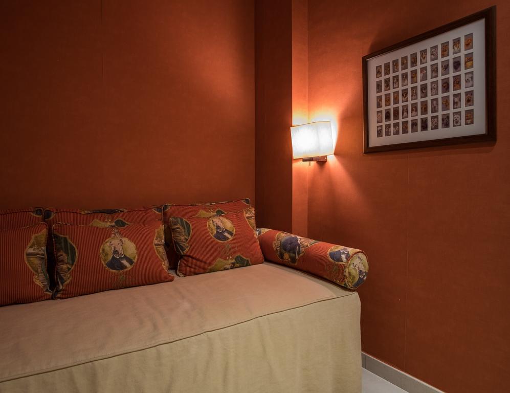 Apartaments Suites Sant Jordi Montbrió del Camp Buitenkant foto
